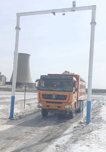 龙门架货车激光雷达测方系统：渣